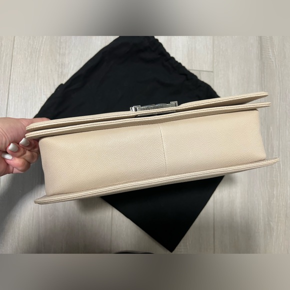 Chanel le boy new medium beige - Picture 4 of 15